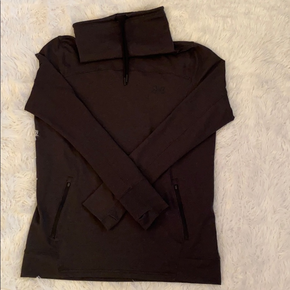 Under Armour Long Sleeve Top